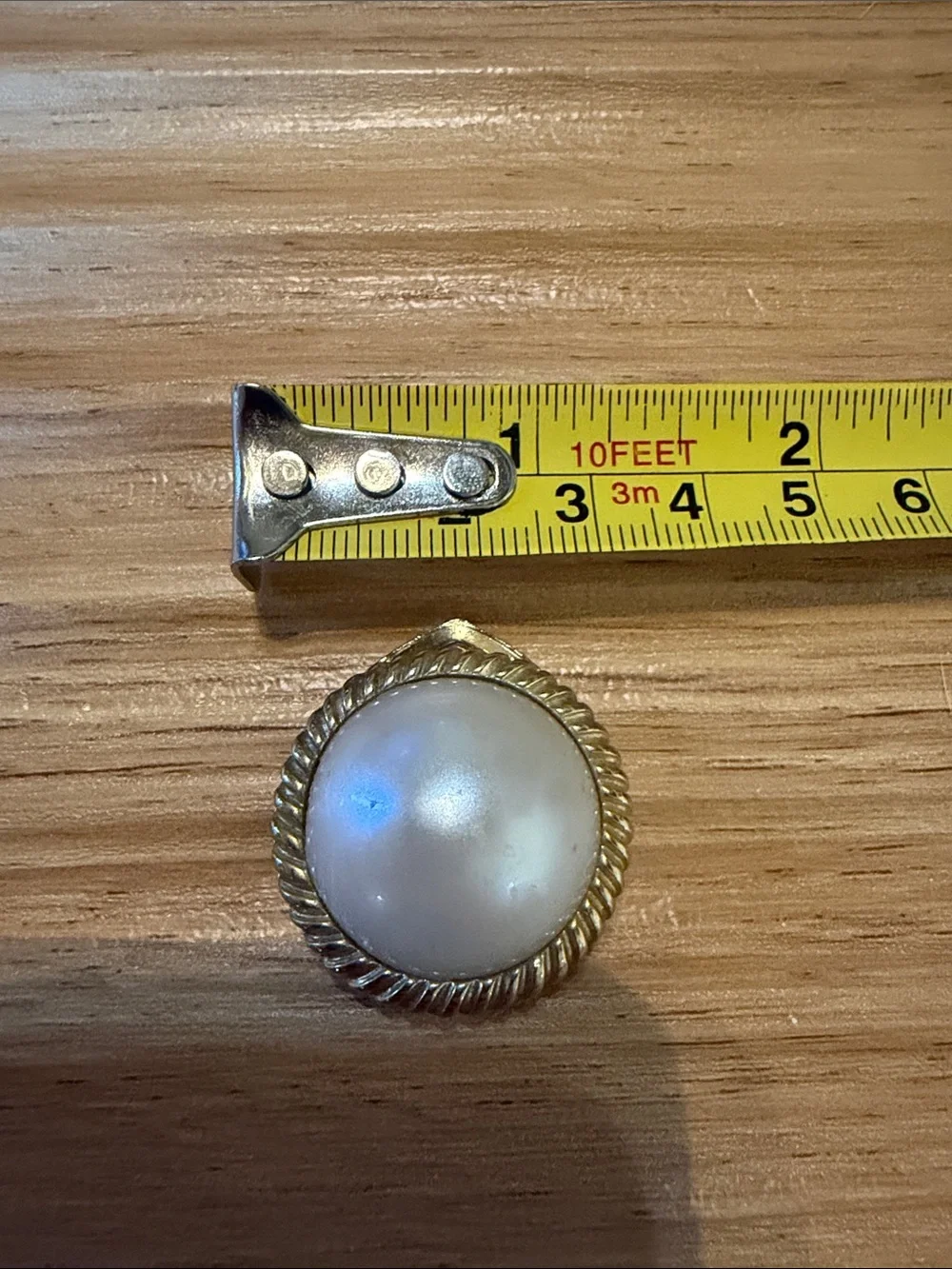 Faux Pearl Tie Clip